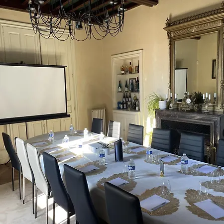 Contemporaine Sans Acces - Chateau Maranne B&B *