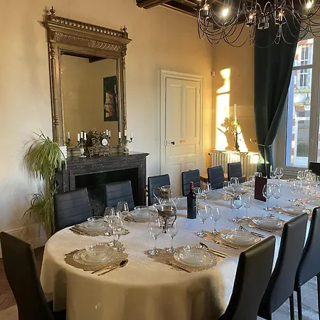 Alojamento de Acomodação e Pequeno-almoço Château Maranne 3*