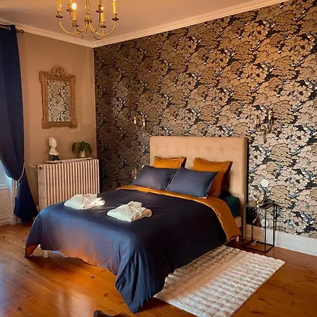 Chateau Maranne Bed & Breakfast Parthenay