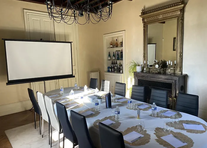 Chateau Maranne Bed & Breakfast 3*