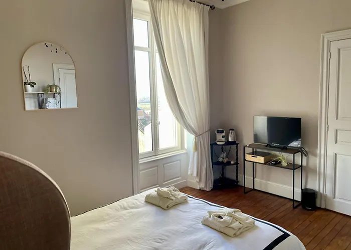 Chateau Maranne Bed & Breakfast